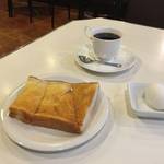 京都・癒しの純喫茶モーニング＊樹林（じゅりん）【京都大丸店近く】