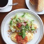 野菜たっぷりごはんがおいしい「食堂とカフェ pinnata（ピナータ）」【大将軍商店街】