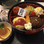 金閣寺近くの手作り食堂で味わう洋食メニュー「まんぷく食堂  きぬ」＠金閣寺の巻っす