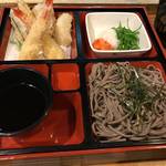 【京都ランチめぐり】週末だけ営業の隠れた名店！30年の年季とコスパいい手打ち蕎麦◎「綱道」