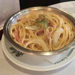 京都老舗喫茶の名物グルメ｜極上の白いナポリタン「イノダコーヒー本店」【三条堺町】
