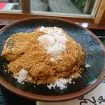 【嵯峨野・嵐山エリア】で甘味や定食を味わえる「いっぷく処 つれづれ」で【甘酒とあべかわ餅】を『最先端星人の京都探索』