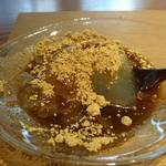 【祇園四条】ヒンヤ～リ葛もちがとろける美味しさ「ZEN CAFE」は京都老舗和菓子店・鍵善良房の和菓子が楽しめるカフェ『最先端星人の京都探索』