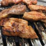 ディープ京都を満喫「水月亭」で絶品むし豚と焼肉を豪快にいただく【大衆焼肉】