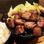 【京都ランチめぐり】超人気国産牛サイコロステーキも行列ナシ！梅雨のこの時期が狙い目☆「佰食屋（ひゃくしょくや）すき焼き専科」