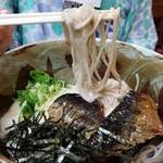 わかりにくーい路地にある地元民ご用達の蕎麦店「伏見　藪そば」