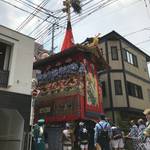 【祇園祭前祭】ド迫力の山鉾巡行！ラストスパート！！細い新町通りを巨大鉾が行く☆