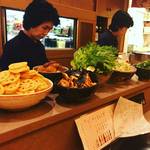 【京都祇園】美人姉妹営む京のおばんざい店！路地奥の隠れ家的ほっこり空間◎「花の」