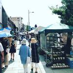 【京都夏の風物詩】清水焼の本場でお値ごろの陶器がズラリ！お気に入りの食器を探してぶらり☆「京都五条坂 陶器まつり」 