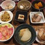 上賀茂神社近くの社家町でボリューム満点のおばんざいランチ「 伊之助」＠上賀茂の巻っす