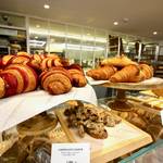 「パリのおいしい日常」を京都・四条烏丸で☆リベルテ・パティスリーブーランジェリー京都店