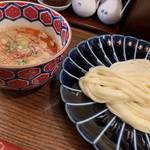 ※閉店　四条烏丸でゴマ香る担々つけうどんはいかが？〆のおじやも美味い！「花雷 烏丸店（はならい）」