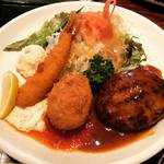 【京都ランチめぐり】土日でもコスパ最強日替わり900円ランチあり！行列ができる人気店☆「洋食の店ITADAKI」