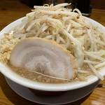 ※閉店　京都郊外にも二郎インスパイアがオープン！「麺屋　勇三朗」