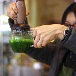 ”宇治茶の新しい淹れ方を提案”☆【宇治茶茶茶！】京都BAL前で飲み比べイベント開催！