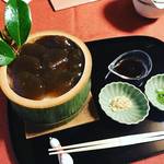 【京都和菓子めぐり】桜の名所・哲学の道の隠れ家的銘菓！作りたてわらび餅必食「叶匠寿庵（かのうしょうじゅあん）京都茶室棟」