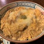京都１との呼び声も！祇園にたたずむ老舗蕎麦店の絶品親子丼「権兵衛」