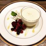 【京都カフェめぐり】創業140年の老舗書店『丸善』コラボ！期間限定レモンスイーツも☆「マルゼンカフェ」