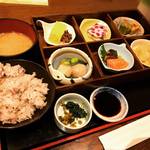 四条烏丸駅直結の和食店！行列必至の高コスパ「輝庭（かがやきてい）」【京都ランチ】