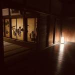 「夜、金の秘密が見えてくる」で奇跡の一枚を撮影「妙心寺 塔頭 春光院 」