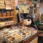 リーズナブルな食券制の立ち飲み店「スタンディングバー百・錦店」【四条烏丸】