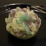 【季節の和菓子】京都駅の老舗和菓子店 「鶴屋吉信 〜IRODORI〜」