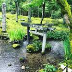 【京都南禅寺】『御詠歌のつどい』参加で未公開の幻の三本鳥居を月イチ無料拝観！「大寧軒」