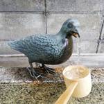 【京都の手水舎コレクション①】鳩・ナマズ・刀・鯉・うさぎ・カエル等々、京都の個性豊かな手水舎を集めてきました