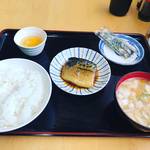 【京都朝食】朝活派にうれしい早朝6時営業！通し営業の町のほっこり定食屋さん「はとや食堂」