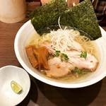 【新店】地下鉄鞍馬口駅に4月オープンの淡麗系ラーメン店！猛暑はさっぱり冷製ラーメン☆「麺屋坂本」