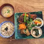 【三条京阪ランチ】『喫茶ホーボー堂』でお野菜たっぷりランチ