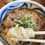 【京都ランチめぐり】真夏に食欲そそるコスパよし冷かけ肉うどんセット☆自家製さぬき人気店「うどん讃式（さんしき）」