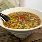 山科区役所近くで健康的でオシャレなラーメン「麺ばる サンテボーテ」