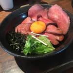 アメ村発のローストビーフ丼専門店「CAMEL DINER京都店」【三条寺町】