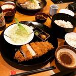 【京都とんかつめぐり】店名インパクト絶大！ご飯味噌汁キャベツお代わり自由でガッツリ☆「とんかつ豚ゴリラ」