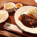 【京都洋食めぐり】花街・上七軒の芸舞妓も御用達の名店！お手軽ランチが人気☆「グリル彌兵衛（やへい）」