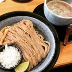 【京都ランチめぐり】オフィス街の人気つけ麺店！全粒粉自家製麺とあっさり鶏魚介スープ☆「麺匠たか松」