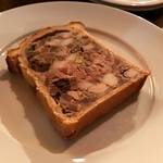 【京都ビストロめぐり】河原町三条で困った時のハシゴ酒にも最適！本格リヨン料理☆「カフェビストロオーボンモルソー」