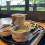 【京都カフェ】祇園 円山公園内のカフェでお団子と抹茶で一息「eXcafe 祇園八坂店」