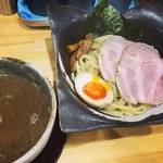 【京都ランチめぐり】注目山科エリアで行列できる人気店！シコシコ極太麺は後を引く美味しさ☆「つけ麺 夢人」