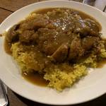 長年愛されてきた至極のカツカレー「カレー専門店 ビィヤント」【京都】
