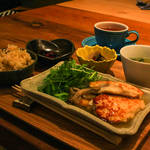 【京都ランチ】ランチもスイーツも充実☆和と洋な雰囲気とアートも楽しめる♪MICASADECO&CAFE KYOTO【河原町カフェ】