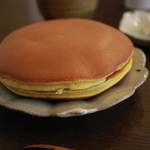 【北野白梅町】焼きたての大きいどら焼き、絶品です♪『どら焼き亥ノメ』【京都和菓子】
