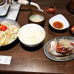 コスパ最強！割安の近江牛焼肉定食でご飯おかわり無料！平日でも行列「肉の醍醐」
