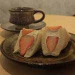 【京都カフェ】愛知発！フルーツサンドが人気♪「ダイワ京都本店」【高台寺】