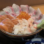 売切必至！烏丸御池の人気海鮮丼ランチ「魚の匠 あさきぬ」