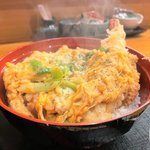 【京都ランチ】海老天、とんかつ、唐揚げを玉子でとじた名物丼ぶり「きん安」