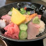 京都烏丸 売切必至の人気ランチ！海鮮どんぶり＆鶏唐揚げ定食「口馳八丁 風屋杉原」