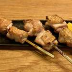 【京都焼鳥】予約必至の人気炭火焼き鳥店！『くちばしモダン』