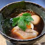 【閉店】肉類不使用！魚介の京ラーメン「メントメシ ザコヤ百万遍本店」